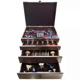 Набор столового серебра в ларце "Фамильные ценности" на 12 персон, 110 предметов